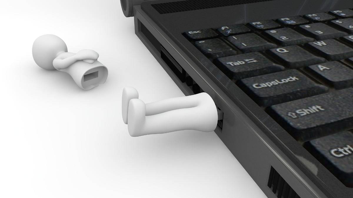 Attenzione quando caricate il cellulare in giro